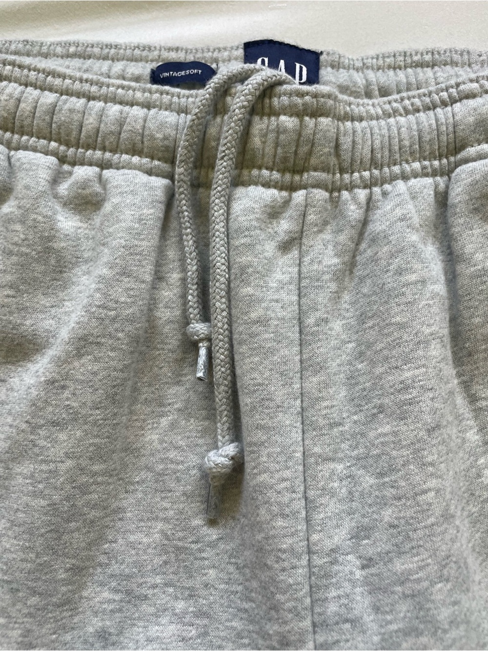 Gap Men’s Fleece Joggers, Size S, Heather Gray, NWT. - Picture 3 of 10